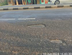 Sulitnya Menyampaikan Keluhan Tentang Rusaknya Jalan, PPK 4.5 Prov.Jatim Diduga Abaikan Keselamatan Masyarakat.