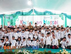 Ratusan Anak Lamongan Ikuti Khitanan Masal