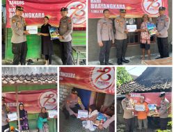 Kapolsek Laren Dampingi Ketua Ranting Bhayangkari Laren Berikan Bantuan Sosial