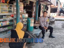 Anggota Polsek Sekaran Patroli Dialogis ke Toko Sembako