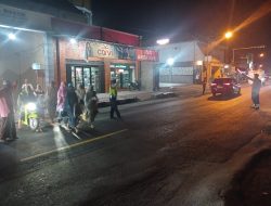 Polsek Babat Beri Pengamanan Lalulintas Saat Berangkat Sholat Tarawih