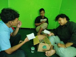 UKM Al Khidmah UNISLA Rutin Gelar Latihan Nada dan Baca Manaqib