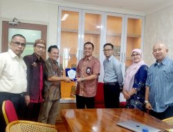 Meretas Akses Menuju Juru Las Profesional yang Lebih Bersinar