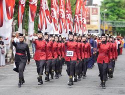 Semarak Gerak Jalan HUT ke-80 RI : 117 Regu Siswa Lamongan Unjuk Kekompakan