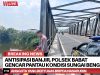 Antisipasi Banjir, Polsek Babat Gencar Pantau Kondisi Sungai Bengawan Solo